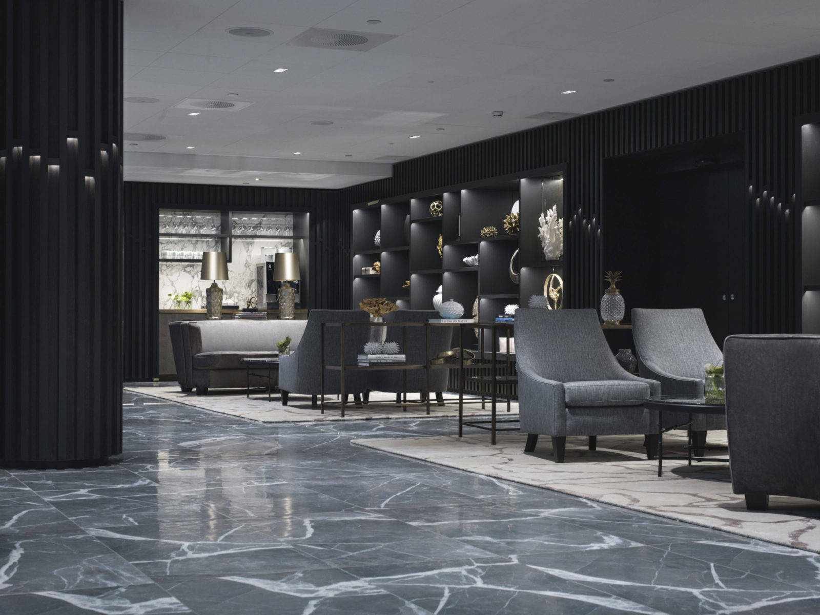 Konferanseområdet på Britannia Hotell med marmorgulv og flotte interiørdetaljer