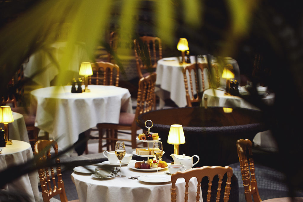 Afternoon Tea in Britannia's Iconic Palmehaven. Photography by Lars Petter Pettersen.