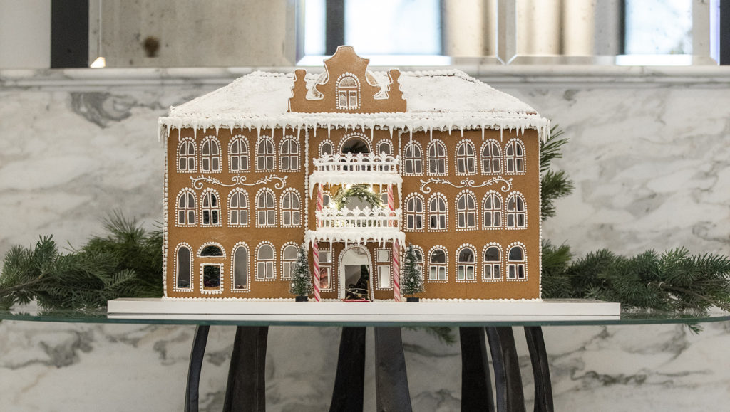 gingerbread sculpture of Britannia Hotel