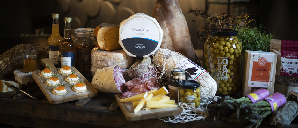 britannia deli weekender
