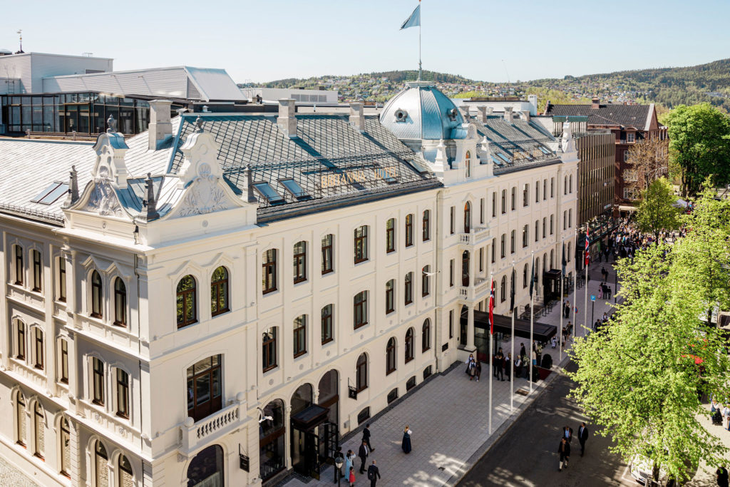 Elegant fasade på Britannia Hotel i Trondheim